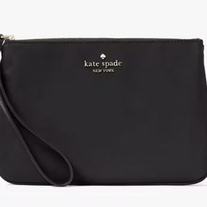 NWT Kate Spade Chelsea Medium Wristlet